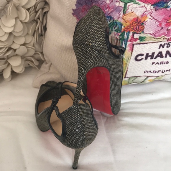 Christian Louboutin- Evening Wear - Picture 3 of 3
